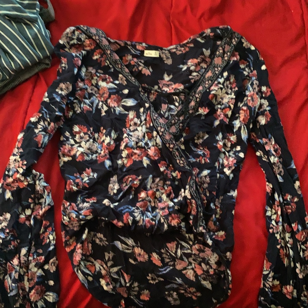 Hollister floral top